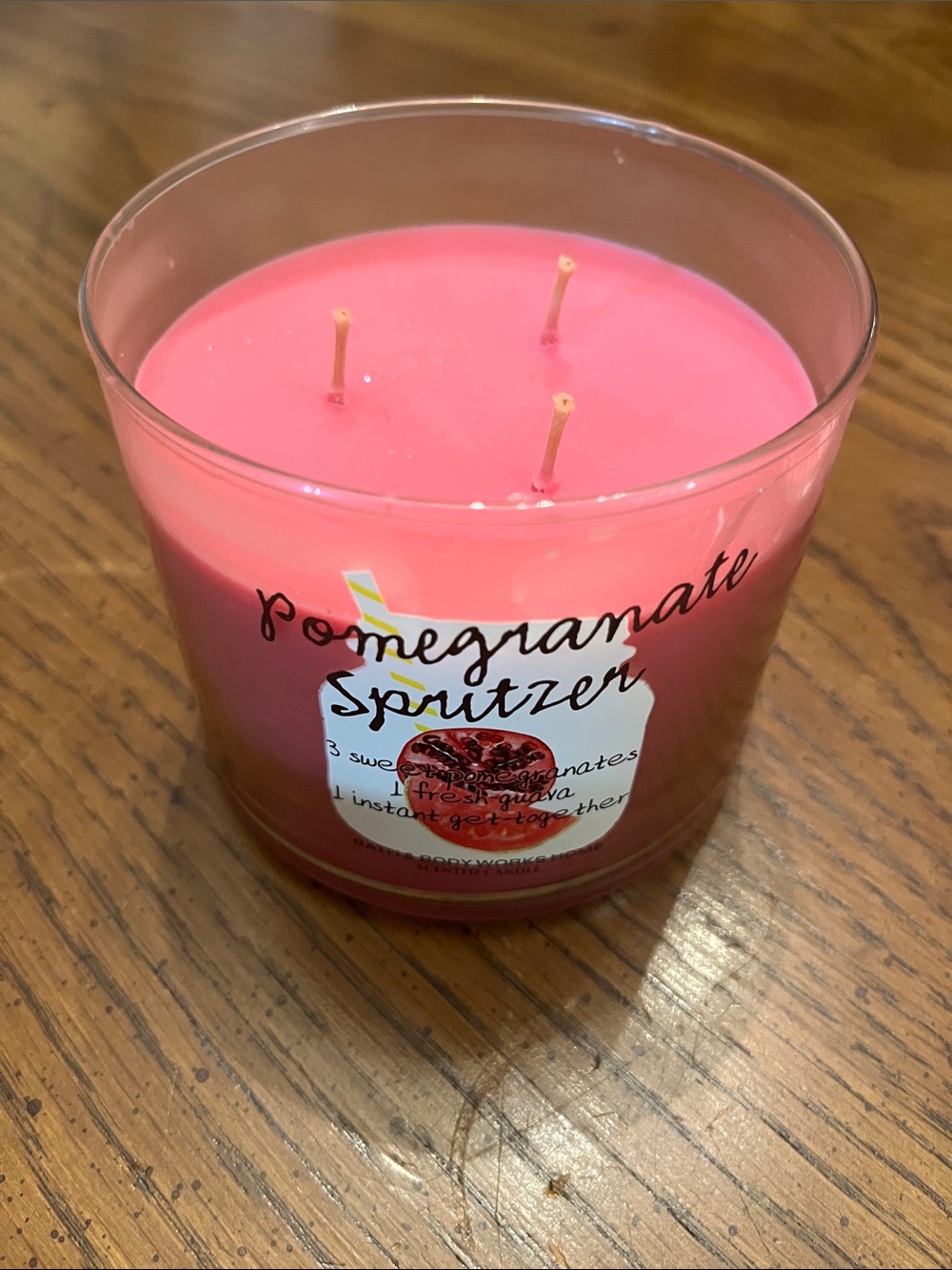 Bath & Body Works "Summer Sips" scented candle in Pomegranate Spritzer - Picture 5 of 10